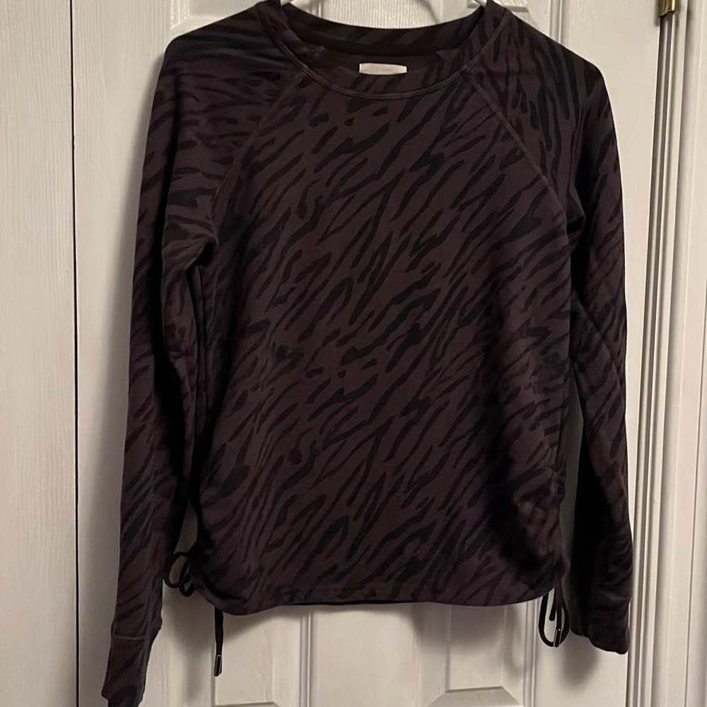 Pact organic cotton zebra print long sleeve with ties shirt size small